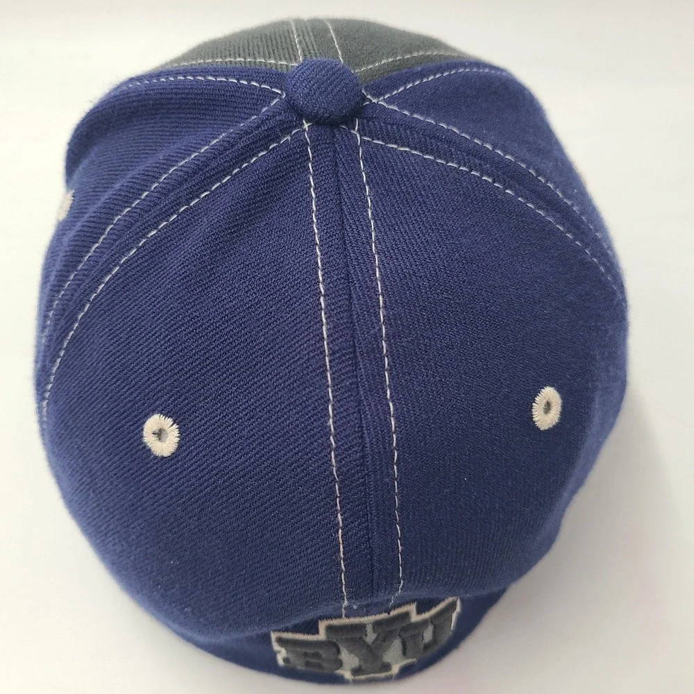 BYU Cougars Hat‎ Fitted M-L Zephyr Gray Blue NCAA Brigham Young University Men